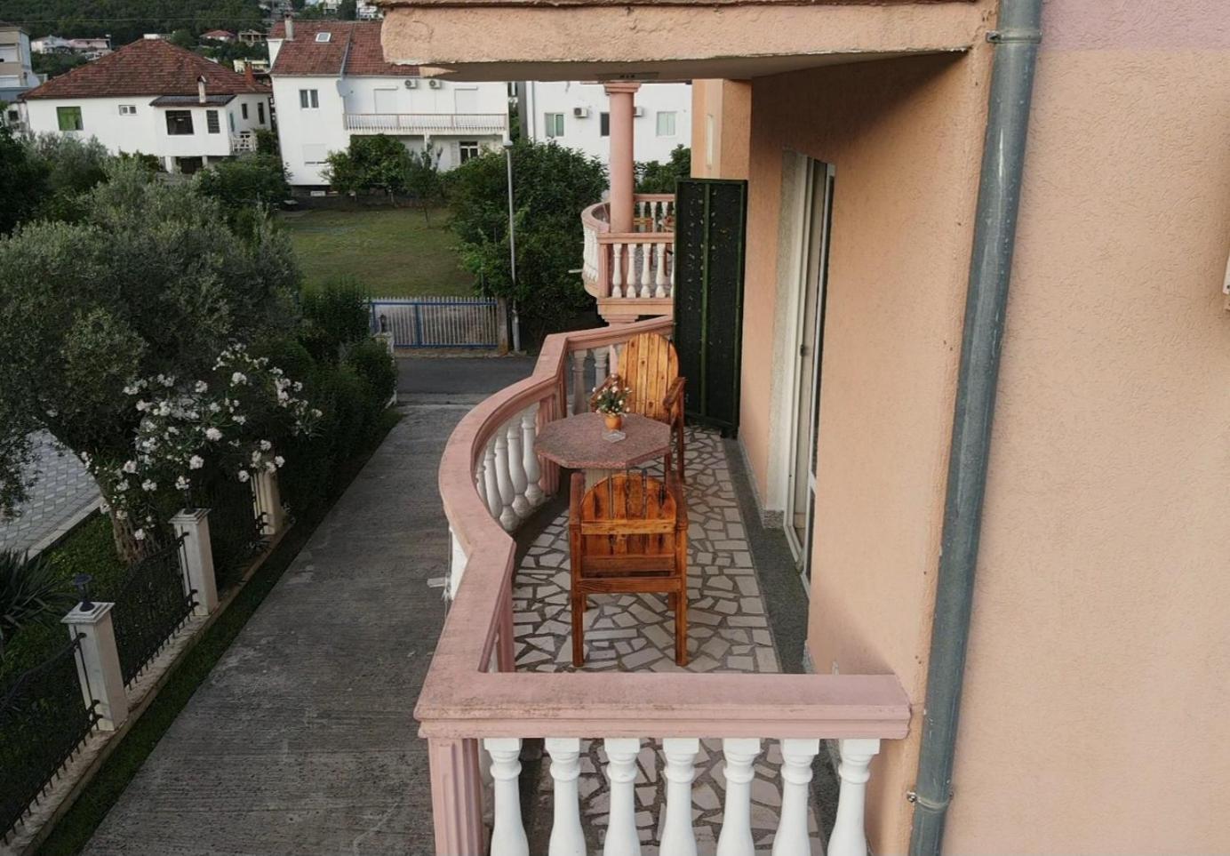 Kurt Apartaments 울친 외부 사진